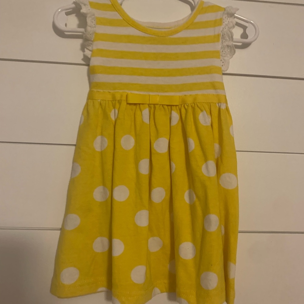 Bluebur yellow and white dress never worn new w/o tags .